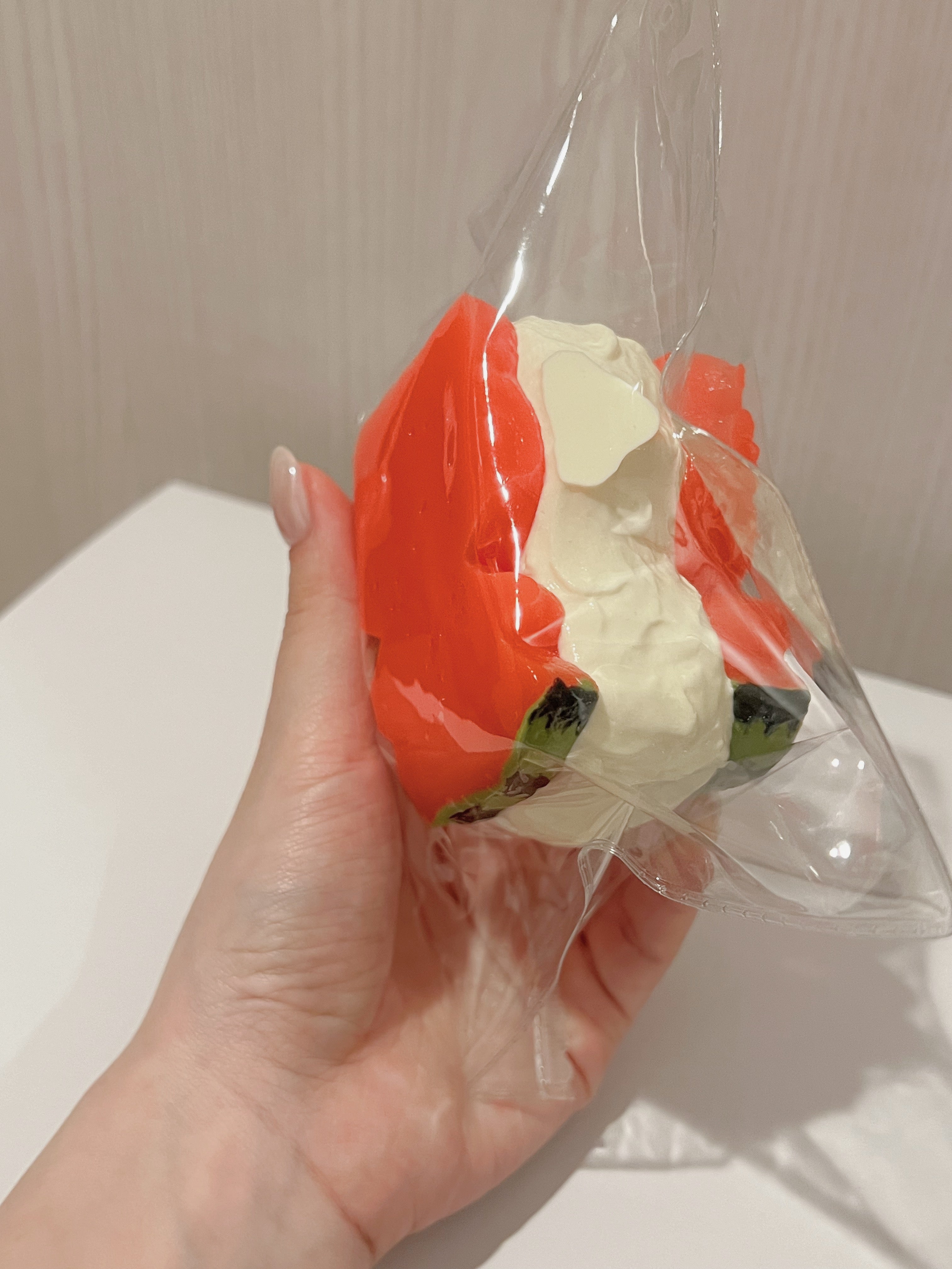 the fox みずみずしいスイカキティ　とろとろクリーム感